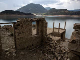 Dedina duchov: Sucho a