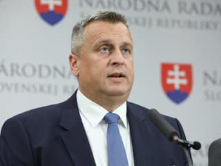 Danko posiela strane Hlas-SD