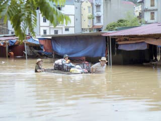 Vietnam sužujú záplavy po