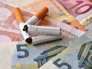 Fajčiari si opäť výraznejšie