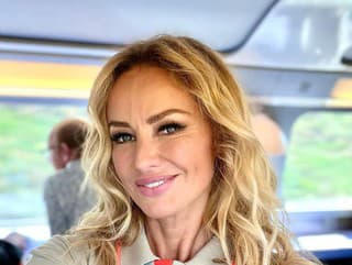 FOTO Adriana Sklenaříková s