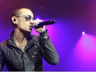 Chester Bennington, Linkin Park, 2015