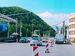 Viacerým vodičom prišla mastná