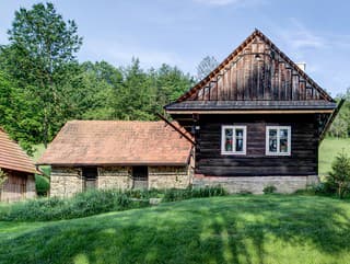 Kúpil chalupu v dezolátnom