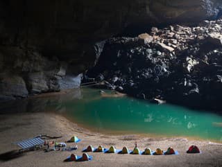 Hang Son Doong je