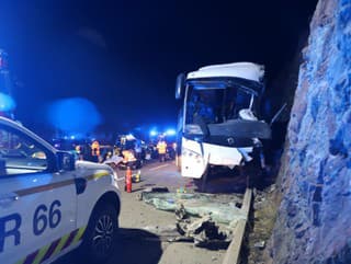 Tragická nehoda autobusu neďaleko