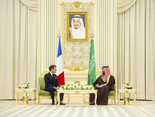 Emmanuel Macron a saudskoarabský