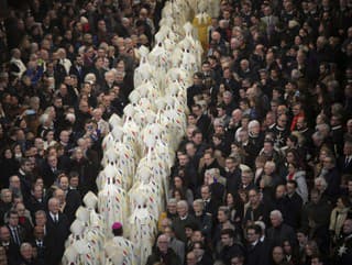 Notre-Dame znovu ožila: Prvá