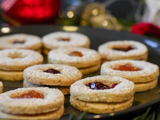 Na akej teplote piecť