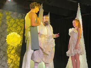 Sarah C, muzikál Takmer