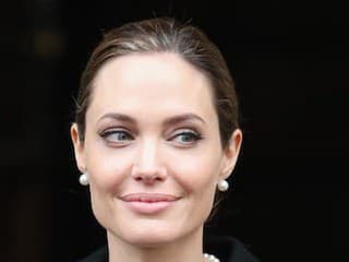 Mamička a herečka Angelina