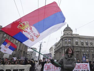 Študenti počas protivládneho protestu