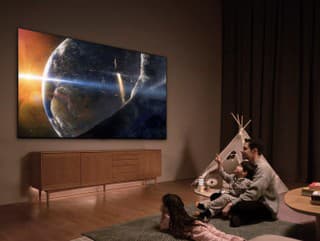 Sledujte krištáľovo čistý obraz