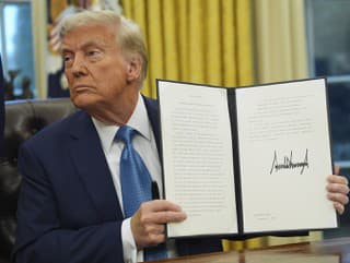 Trump spôsobil na trhoch