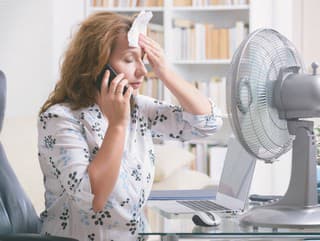 Trápia vás návaly horúčavy?