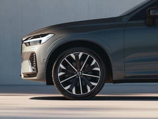 Volvo XC60 facelift 2025