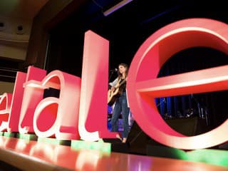 Talenty a umelci ako