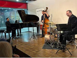 Andrej Farkaš Trio feat.