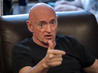 Mark Kelly sa poriadne