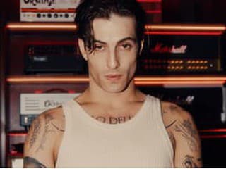 Damiano David - Nothing