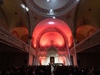 Lučenecká synagóga oživila hity