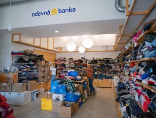 Obrovský dopyt po materiálnej