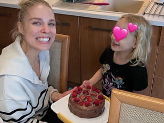 Čo znamená byť DOSŤ