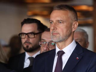 Raši chce zlepšiť komunikáciu