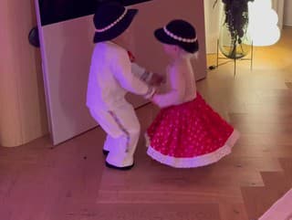 Tancujúci súrodenci známej slovenskej