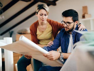 Pokles úrokov nestačí: Slováci