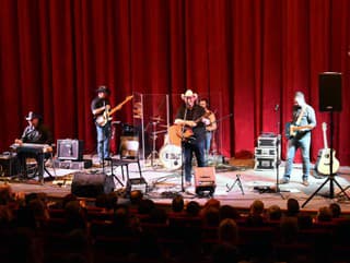 František NEDVĚD a NEZNÁMI