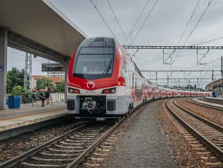 Vlak STADLER KISS Železničnej