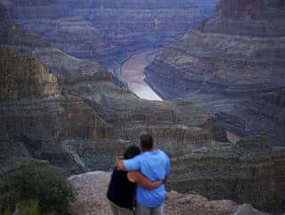 Osudný pád do 115-metrového