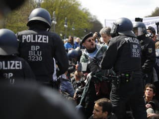 Násilné propalestínske protesty v