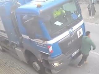 Smetiarske auto v Trhových