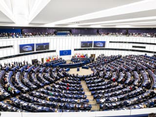 Skupina europoslancov žiada Brusel