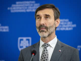 minister zahraničných vecí a