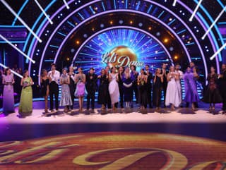 Kruh sa uzavrel: Toto