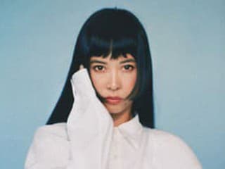 Alisa Xayalith - Slow