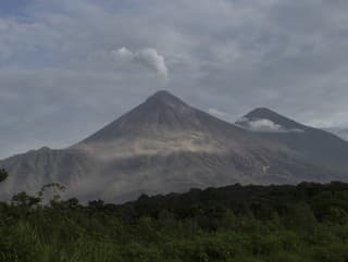 Guatemalska Sopka Fuego je