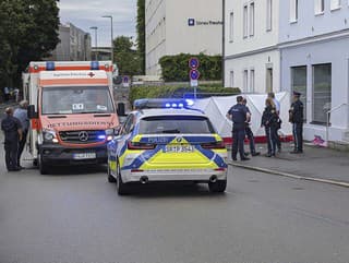 AKTUÁLNE Muž vrazil autom
