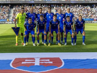 Na snímke slovenskí futbalisti