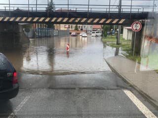 Mimoriadna situácia trvá v