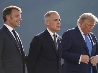 Emmanuel Macron, Mark Carney