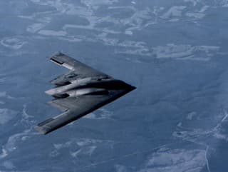 Bombardér Northrop B-2