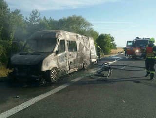 Na diaľnici D1 horela