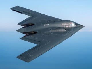Bombardér B-2 vo výbave
