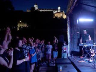 KoMaRa feat. Trey Gunn