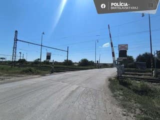 Železničné priecestie v bratislavských