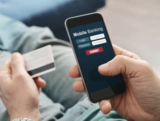 MIMORIADNE Známa banka zápasila